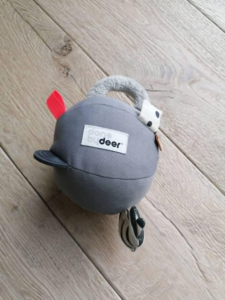 Speelbal grijs Done By Deer, Kinderen en Baby's, Ophalen, Zo goed als nieuw