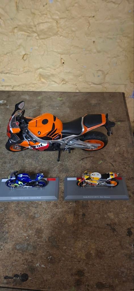 Miniature moto collection, Enlèvement