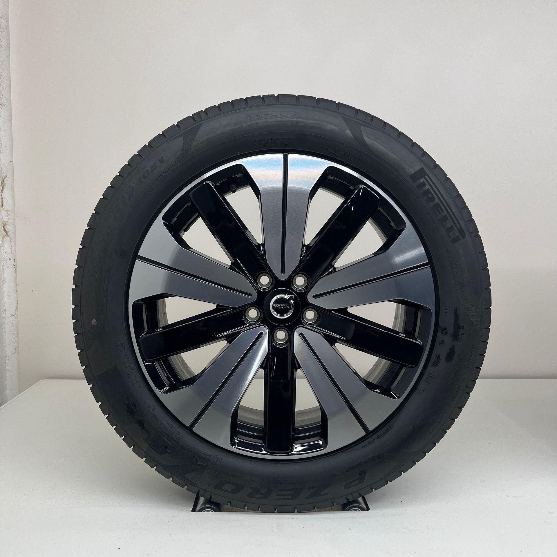 Volvo XC60 - 19 inch - zomerbanden, Pneus et Jantes, Enlèvement ou Envoi, Véhicule de tourisme, Pneus été
