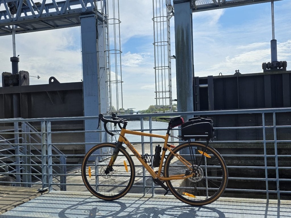 Grind, 28 inch, Gebruikt, 10 tot 15 versnellingen, Schijfrem