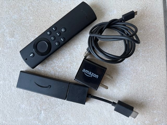 Amazon Fire TV Stick Lite Full HD & Alexa Voice Remote, Enlèvement, Comme neuf