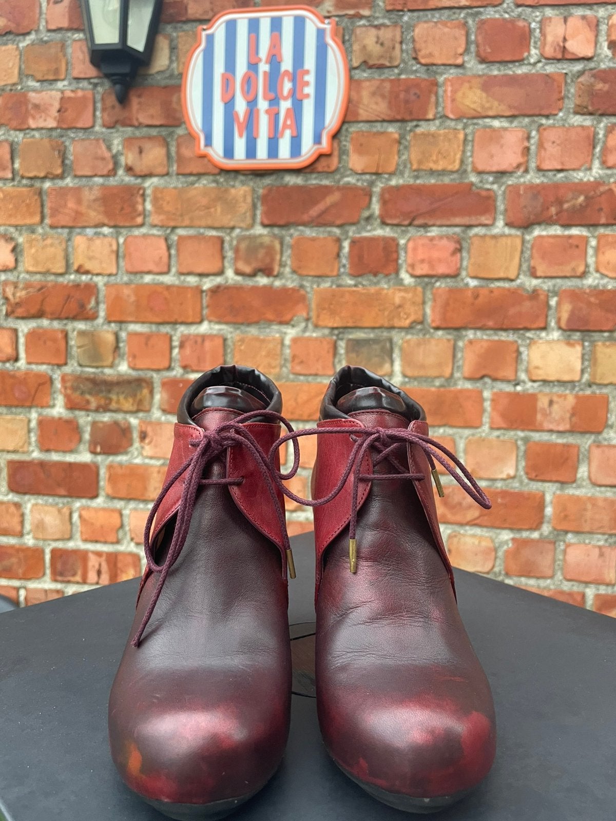 Bottine en cuir rouge Dysf (Dysfunctional), Vêtements | Femmes, Chaussures, Rouge, Comme neuf, Enlèvement, Boots et Botinnes