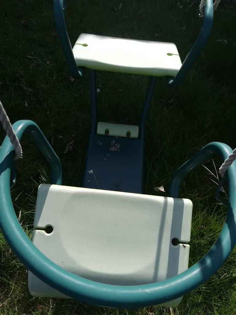 Groene dubbele schommel, Ophalen, Schommel