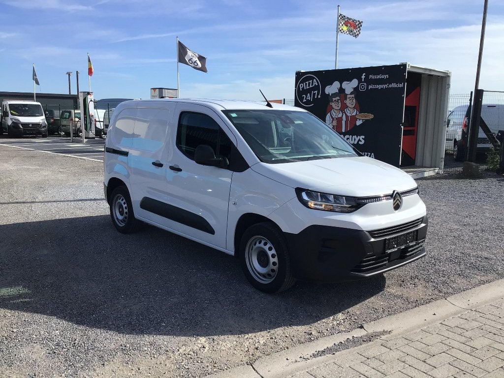 citroen berlingo automaat 130pk 2025 28000km full/option, Autos, Euro 6, Entreprise, Noir, 5 portes