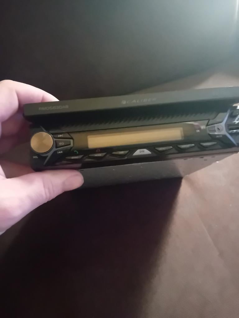 Dubbel din caliber.... 4x75 watt nieuwe prijs was 200€, Enlèvement, Comme neuf