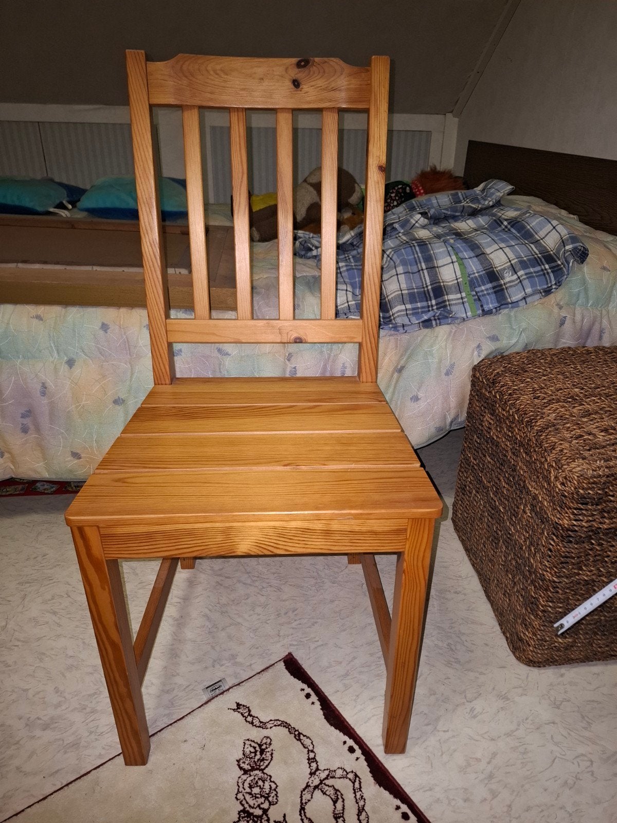 6 grenen stoelen, Enlèvement