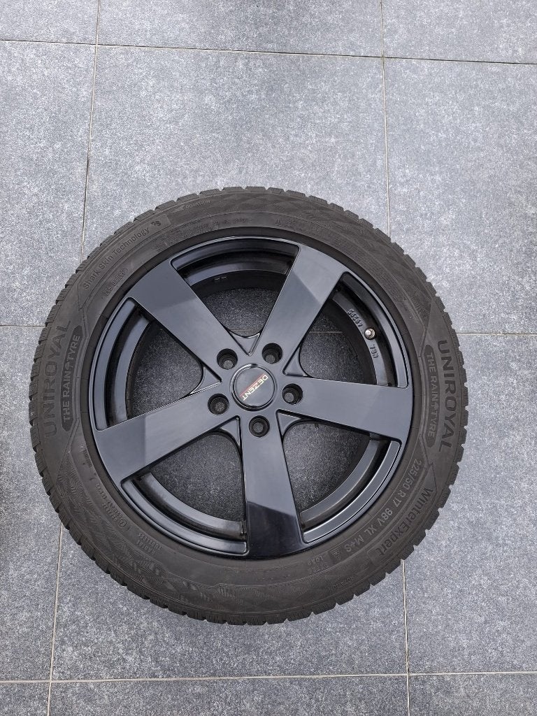 Set winterbanden met velg voor Opel Zafira, Autos : Pièces & Accessoires, Pneus et Jantes, Pneus hiver, Véhicule de tourisme, 17 pouces