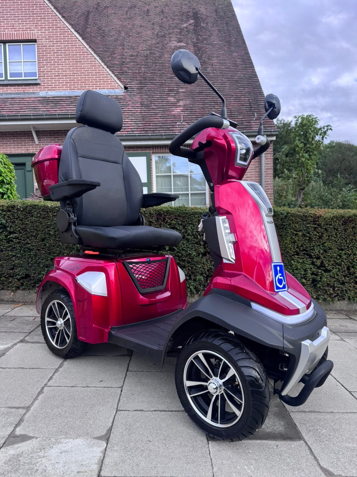 Voiturette électrique     MOBITECH Falcon     Scootmobiel, Divers, Chaises roulantes, Enlèvement ou Envoi, Comme neuf, Fauteuil roulant électrique