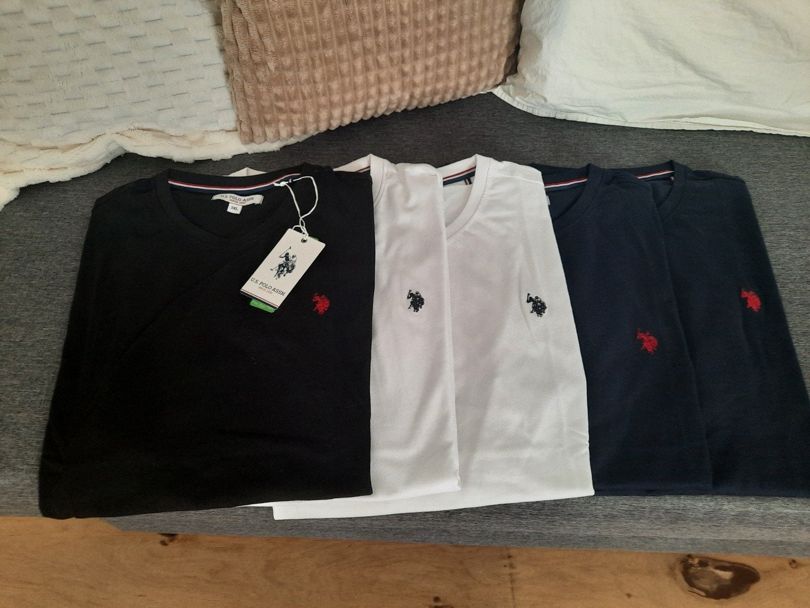 5  nieuwe T-shirts U.S. Polo Assn. Maat 2XL, Enlèvement