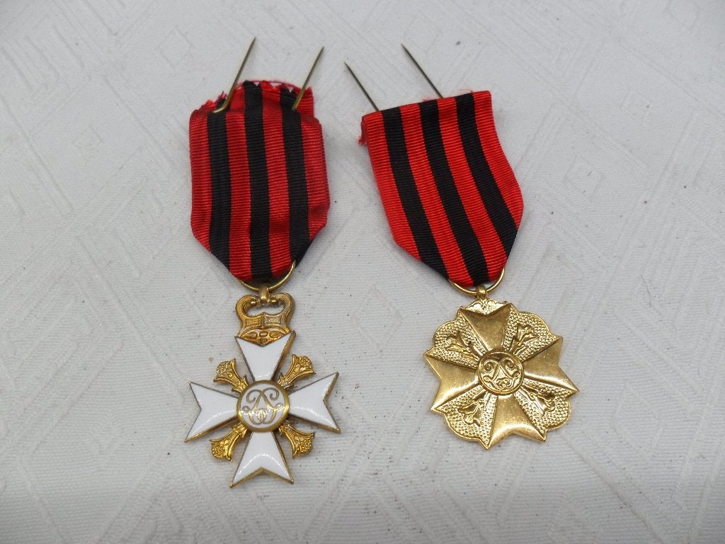 2 burgermedailles 1e klas nieuwstaat zie foto's, Verzamelen, Militaria | Algemeen, Ophalen of Verzenden, Overige soorten, Lintje, Medaille of Wings