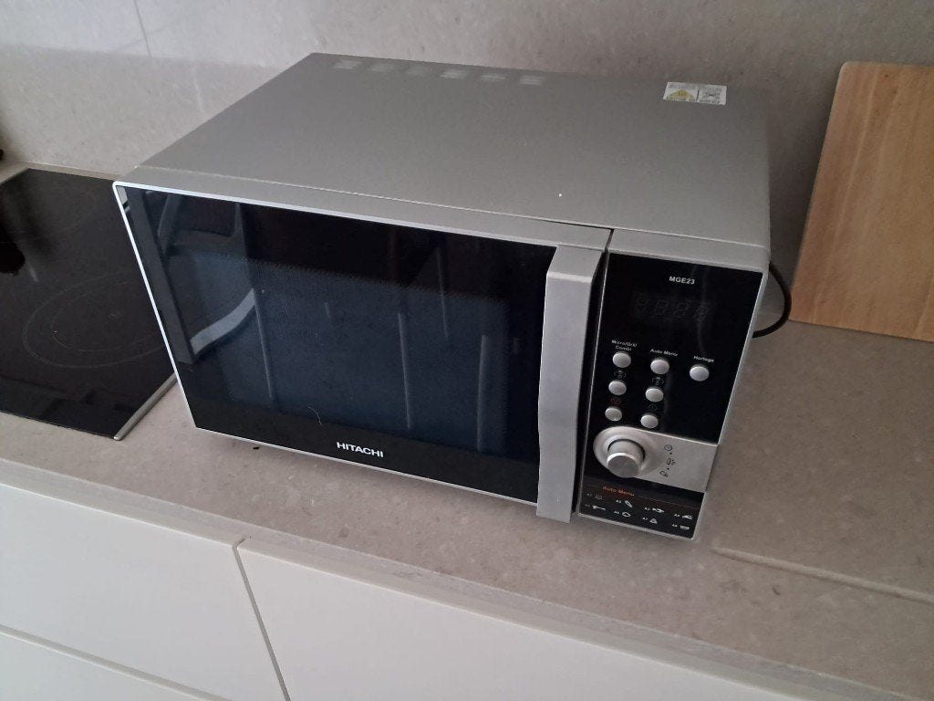 micro-ondes Hitachi, Gril, Comme neuf, Enlèvement, 45 à 60 cm