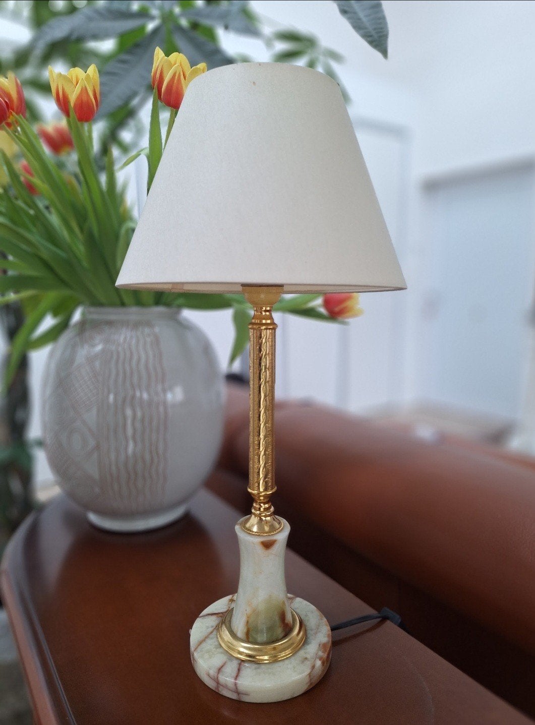 Belle lampe de table avec base en laiton et onyx, Maison & Meubles, Enlèvement