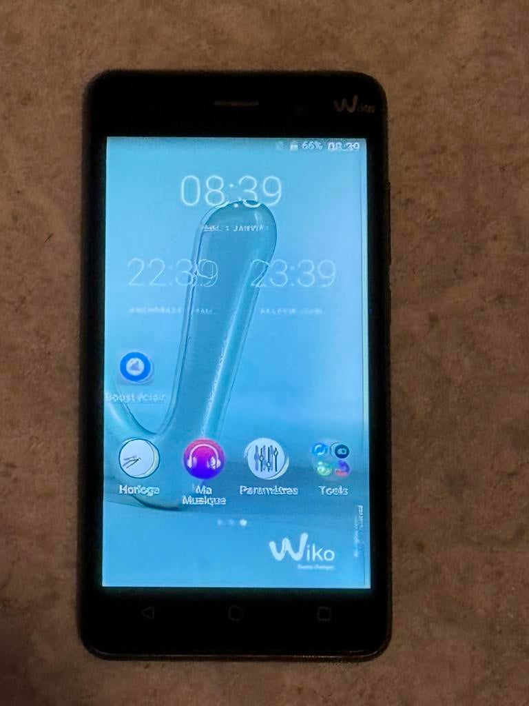 Wiko Lenny 3 16 Go, Télécoms, Téléphonie mobile | LG, Enlèvement, Comme neuf