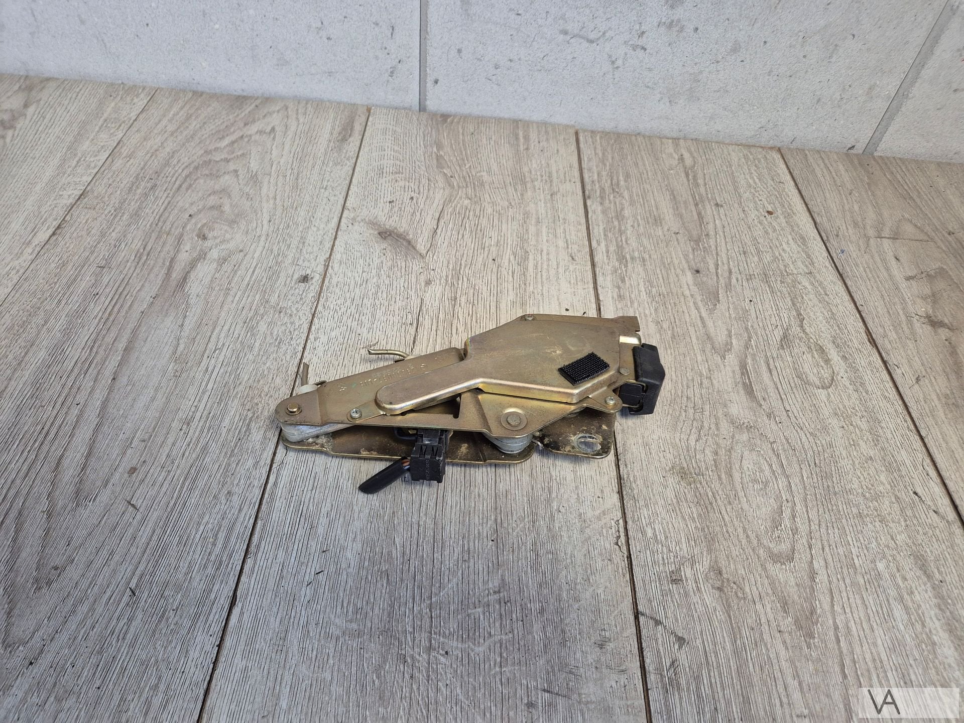 Tonneau / dak haak montagehaak slot van Mercedes SL R129, Auto-onderdelen, Carrosserie, Gebruikt, -, Ophalen of Verzenden, -