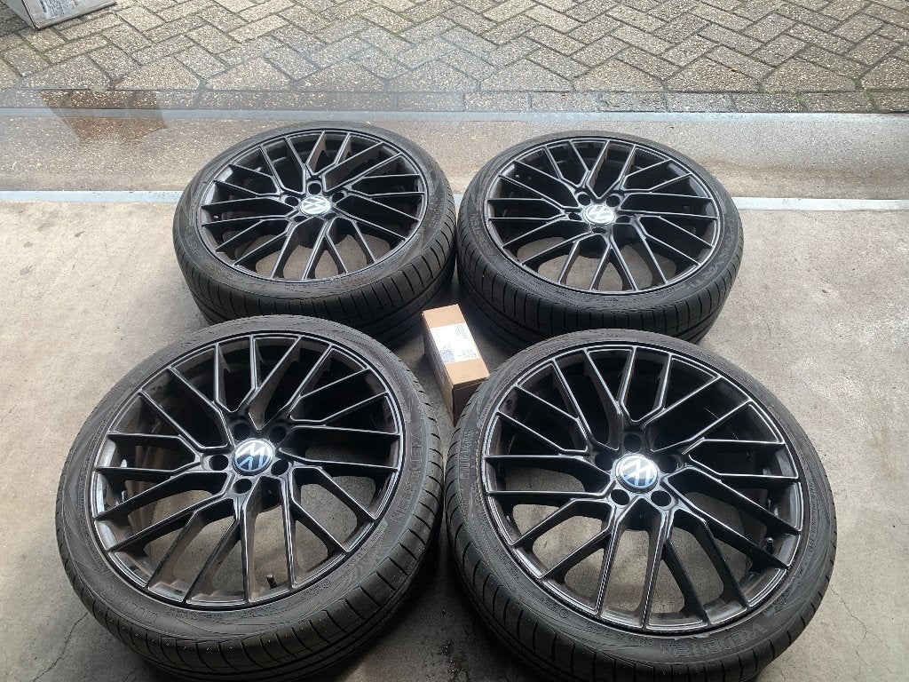 AUDI A5 VW SEAT SKODA VELGEN + VREDESTEIN BANDEN 245 35 R19, Ophalen of Verzenden, Nieuw, Audi