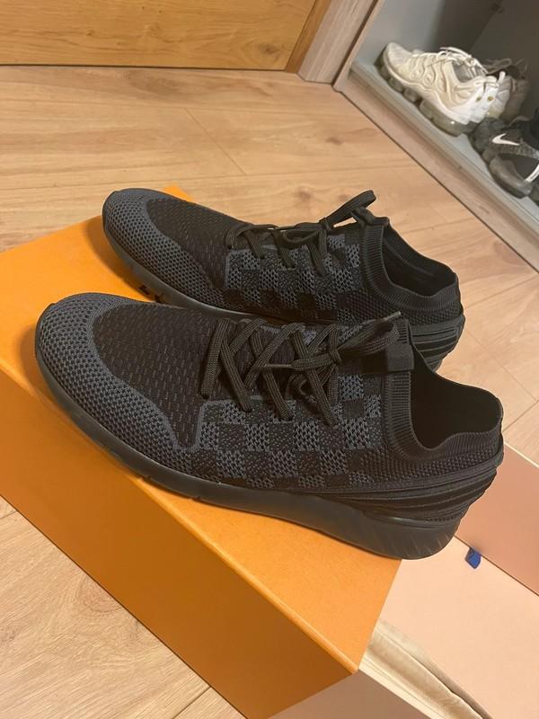 LV Sneakers MAAT 42 of 43 NIEUW OP=OP SPOTRPIJS!!, Neuf, Enlèvement ou Envoi, Louis Vuitton, Baskets