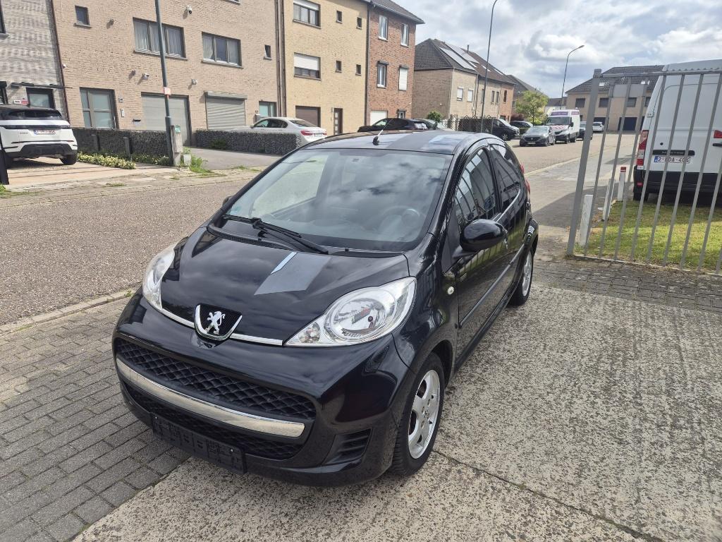 Peugeot 107 1.0i - Airco - Carplay + Keuring - Garantie, Voorwielaandrijving, Stof, Zwart, Zwart