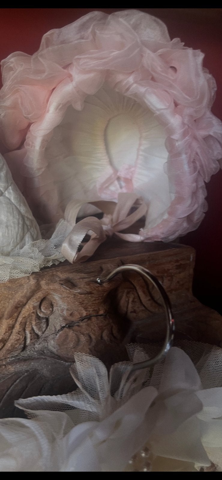 Prachtig oud baby of antieke pop mutsje heel prachtig, Ophalen of Verzenden, Textiel