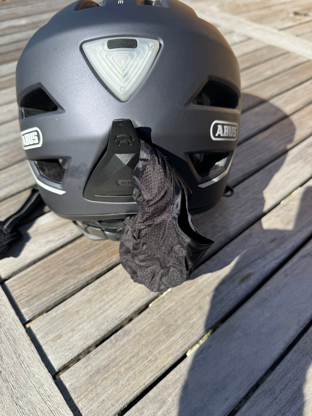Fietshelm Abus zo goed als nieuw te groot gekocht, Fietsen en Brommers, Ophalen of Verzenden, Zo goed als nieuw