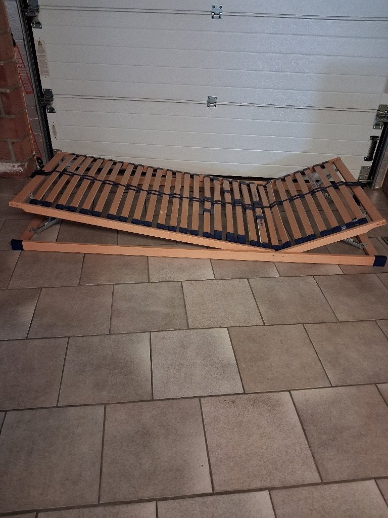 gratis lattenbodem 1 persoonsbed, Huis en Inrichting, Slaapkamer | Matrassen en Bedbodems, Ophalen, 90 cm, Eenpersoons, Zo goed als nieuw