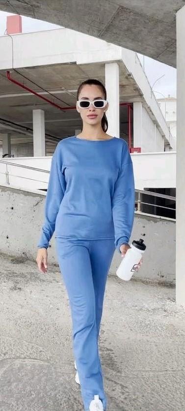 Dames tweedelige set (sweatshirt + broek), Blauw, Nieuw, Ophalen of Verzenden, Maat 42/44 (L)