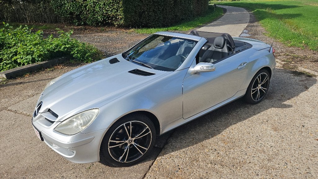 SLK 200 kompressor automaat, 2007, Airscarf en veel opties, Autos, Cuir, Argent ou Gris, Achat, 211 g/km