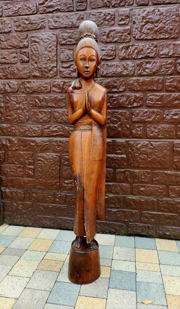 Thais beeld. Sawasdee Lady, massief hout-132 cm. Vintage., Antiek en Kunst, Ophalen, 1 meter - 2 meter, Beeld, Hout