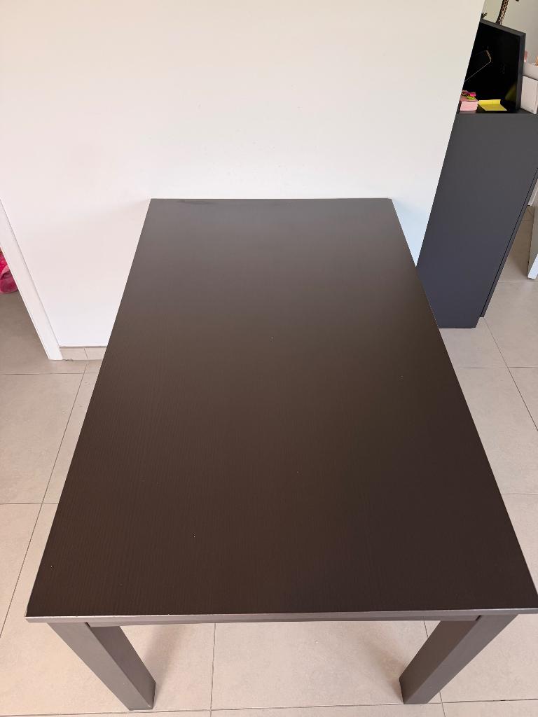 Table de salle à manger en chêne brun IKEA, Maison & Meubles, Tables | Tables à manger, 100 à 150 cm, Quatre personnes, Comme neuf