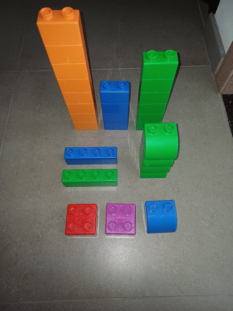 Ensemble de 27 blocs Lego Quatro - ensemble 8€, Enlèvement ou Envoi, Comme neuf, Lego