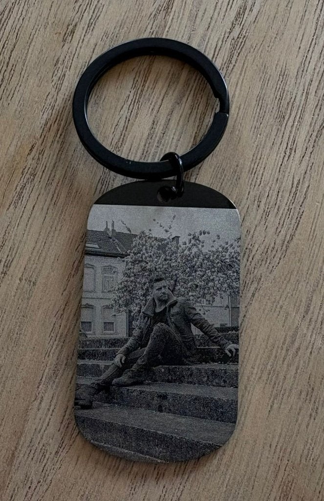 0j. Exclusieve merchandise - Dan Ewing - Sleutelhanger, Ophalen of Verzenden