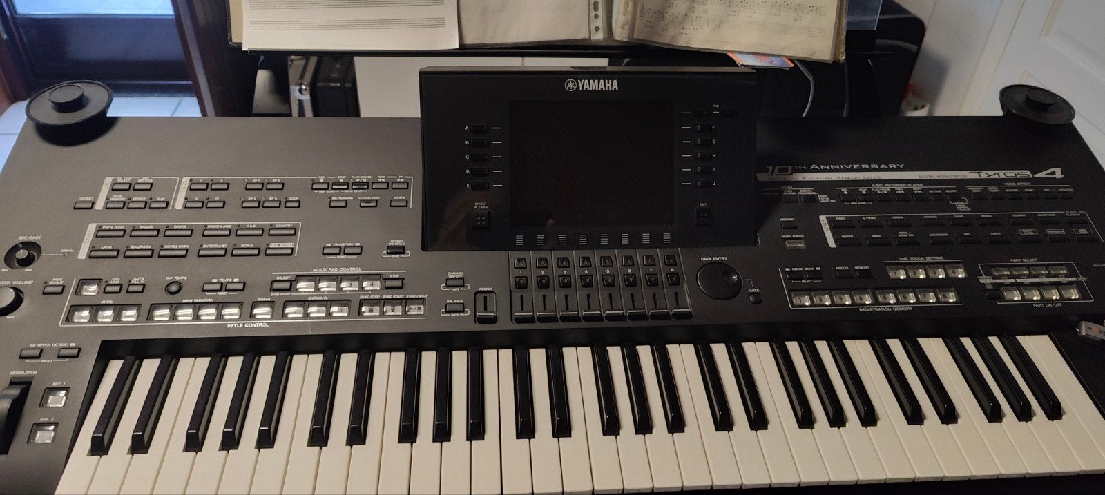 tyros 4 black edetion, Muziek en Instrumenten, Ophalen, Zo goed als nieuw, Yamaha, Aanslaggevoelig