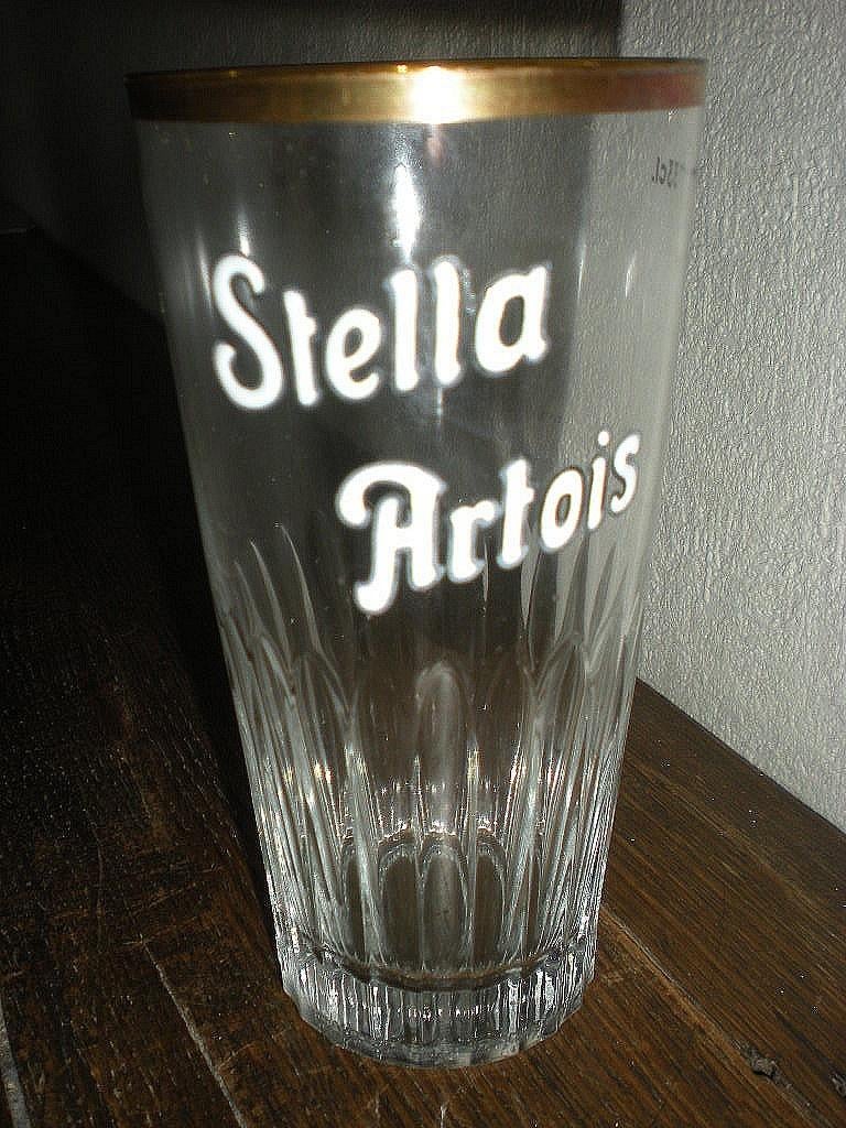 Stella Artois   Dikke email 33 cl, Verzamelen, Ophalen of Verzenden, Zo goed als nieuw, Glas of Glazen, Stella Artois