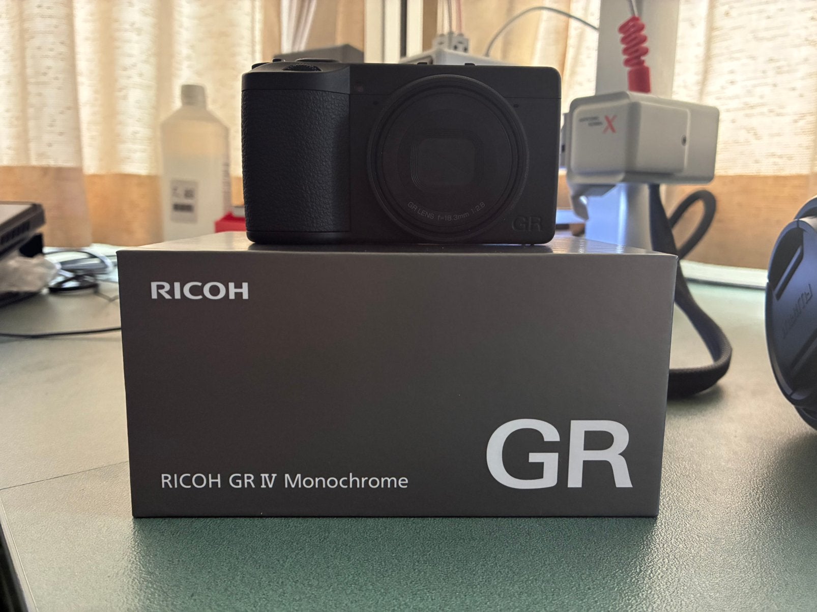 Ricoh GR IV Monochrome, Enlèvement ou Envoi, Comme neuf, Ricoh