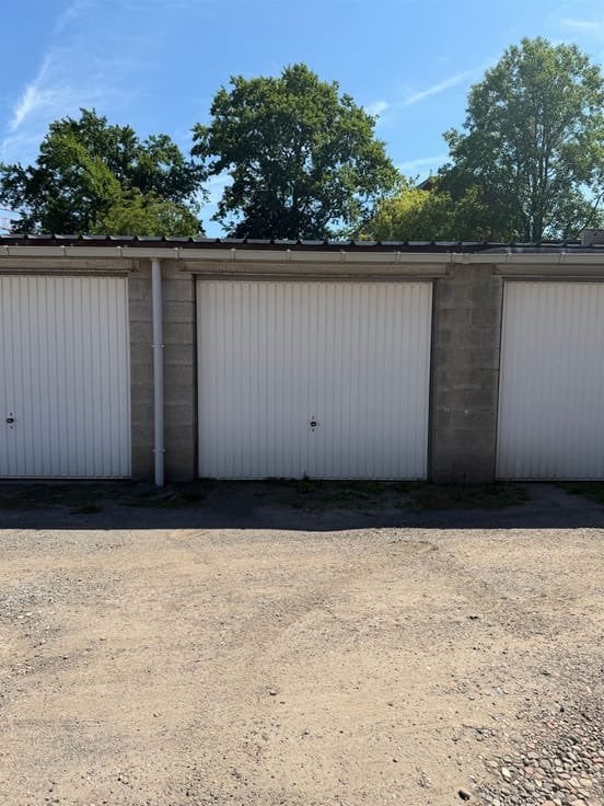 Garage inhoud te koop lot oude meubels en diverse spullen, Mechelen