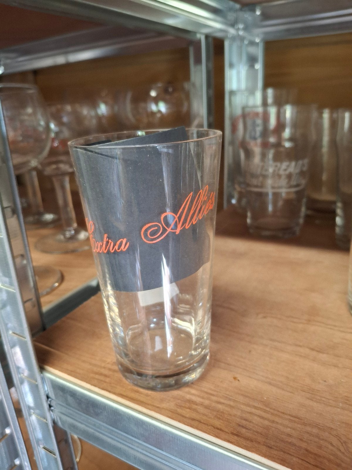 Oud gezuurd bierglas extra allies, Verzamelen, Ophalen of Verzenden