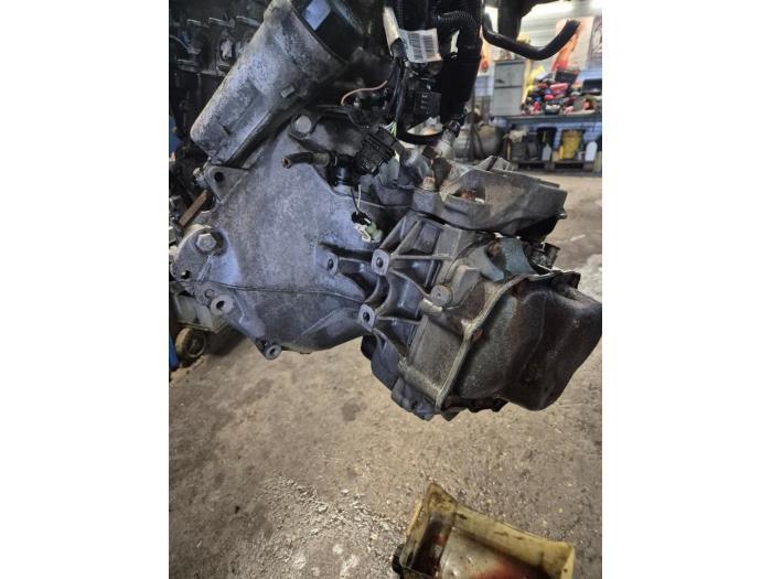 Versnellingsbak van een Opel Corsa, Ophalen of Verzenden, 3 maanden garantie, Gebruikt, Opel