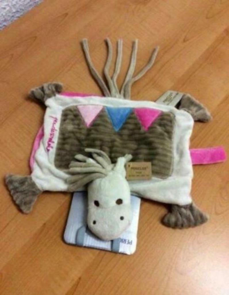 Zacht knuffeldoekje Pericles Doudou Jumper Roos. Nieuw!, Ophalen of Verzenden, Nieuw