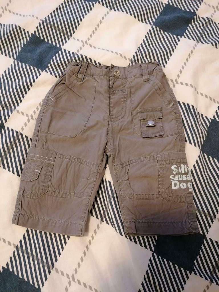 Broekje voor 3 maanden, Kinderen en Baby's, Babykleding | Maat 62, Gebruikt, C&A, Broekje, Ophalen of Verzenden