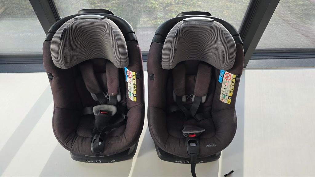Maxi Cosi Axxisfix (2 stuks), Ophalen