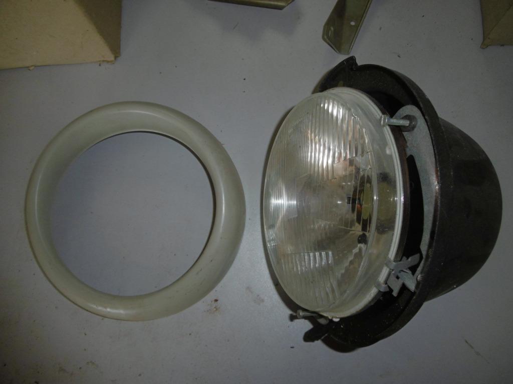 Phare Trabant neuf, Enlèvement ou Envoi, Neuf, Pièces Oldtimer ou Ancêtre