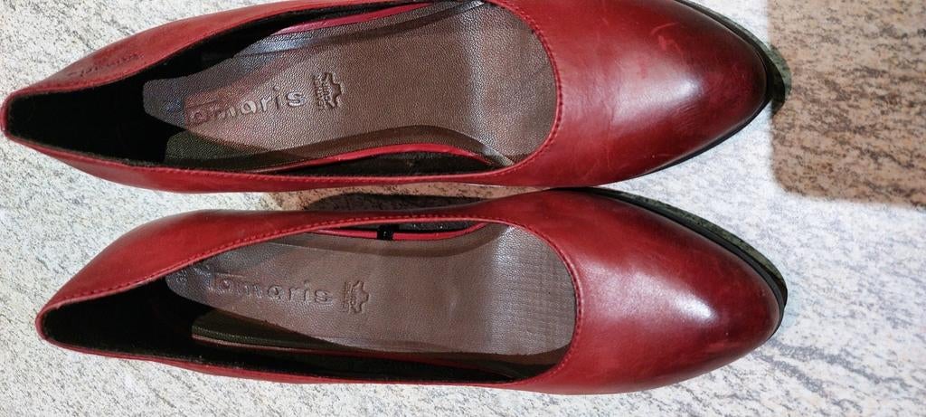Schoenen Tamaris dieprood maat 39, Ophalen of Verzenden, Zo goed als nieuw, Pumps