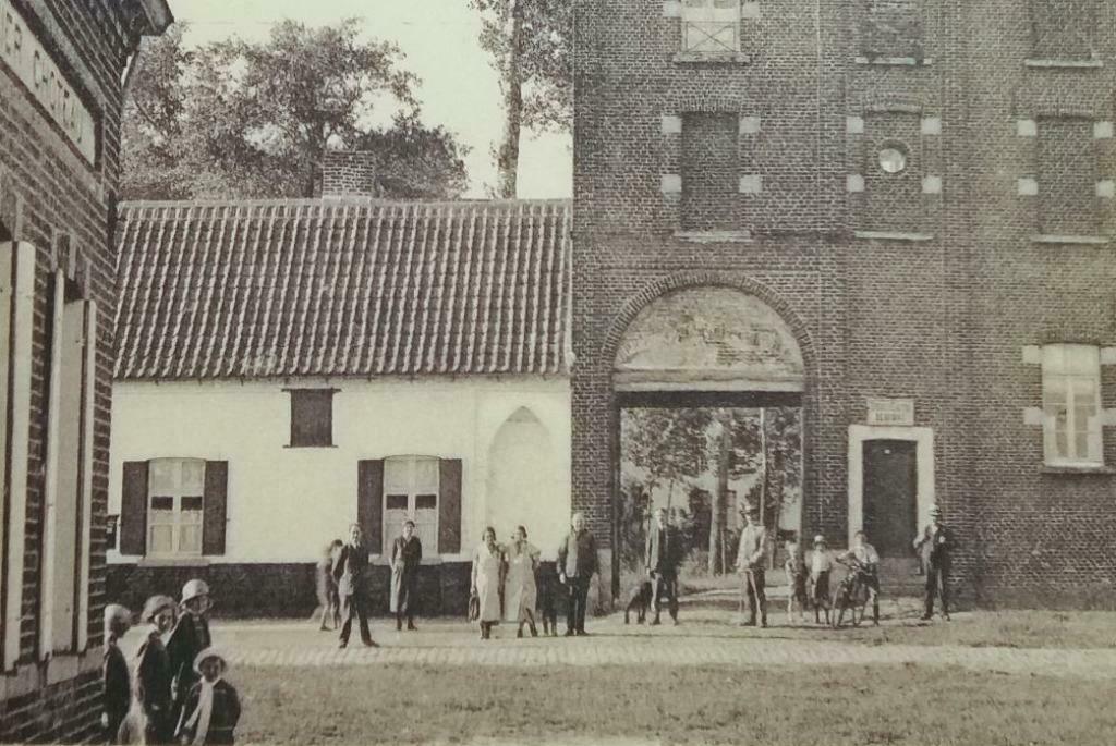 Carte postale Howardries Place Communale (Brunehaut), Collections, Enlèvement ou Envoi, Non affranchie, Hainaut