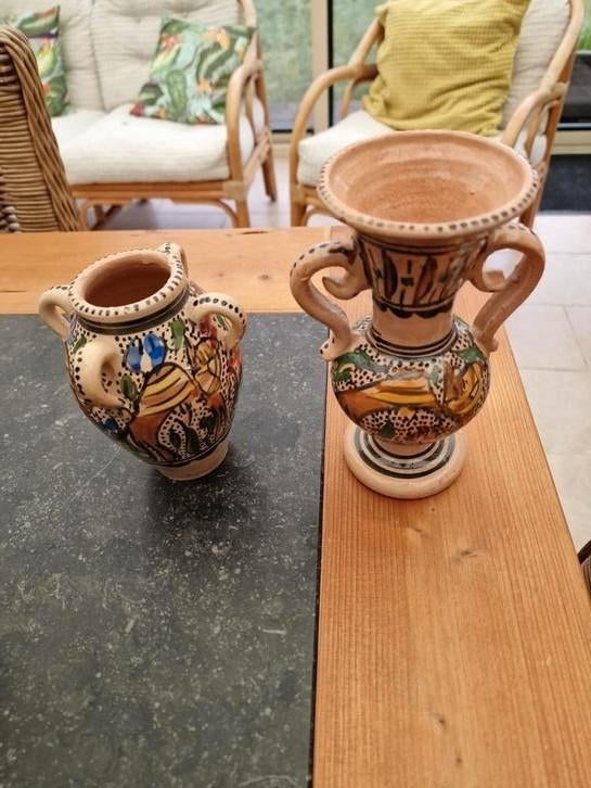 2 siervaasjes uit Tunesie, Enlèvement ou Envoi