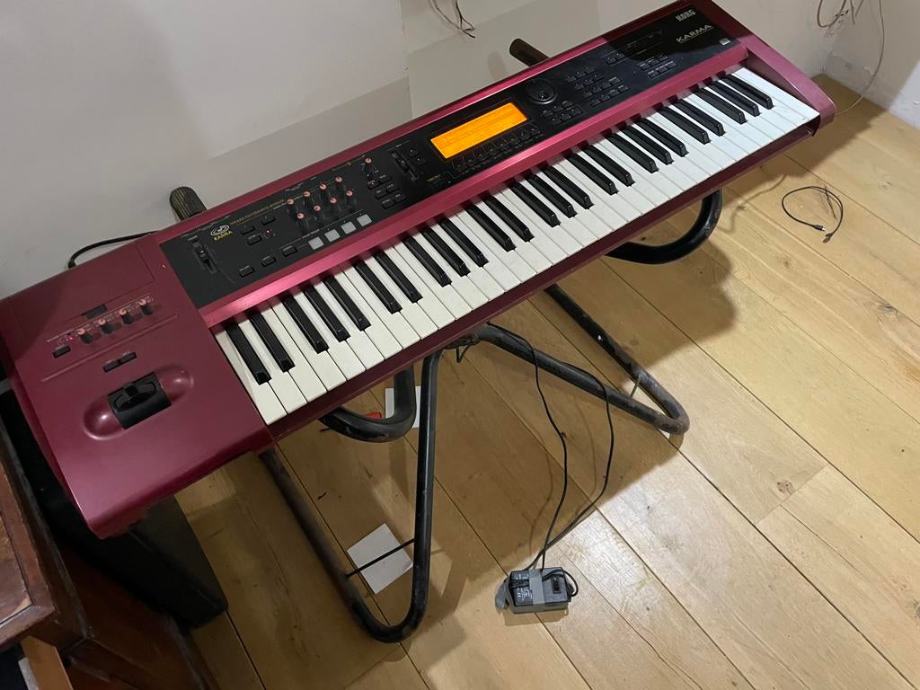 Korg karma, 61 touches, Connexion MIDI, Utilisé, Korg