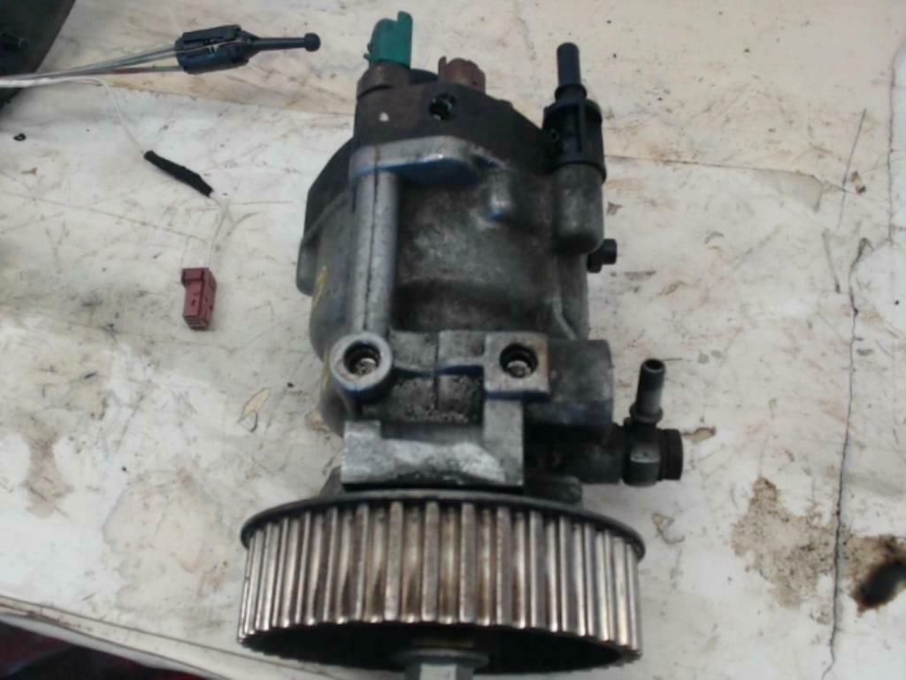 pompe  injection renault clio 82000577225, Enlèvement, Renault