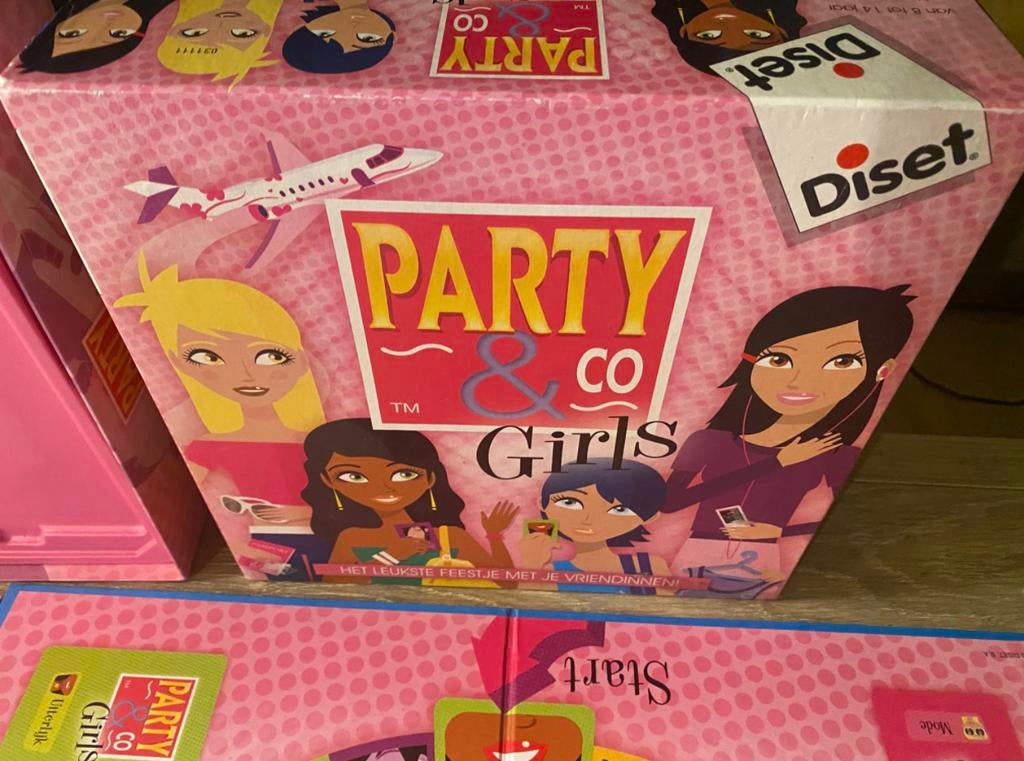 🔥 Gezelschapsspel - Party & co Girls, Hobby en Vrije tijd, Ophalen of Verzenden, Zo goed als nieuw