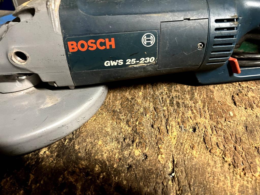 Bosch Professional slijpmachine, Doe-het-zelf en Bouw, Ophalen, Gebruikt, 1000 watt of meer, Haakse handslijpmachine