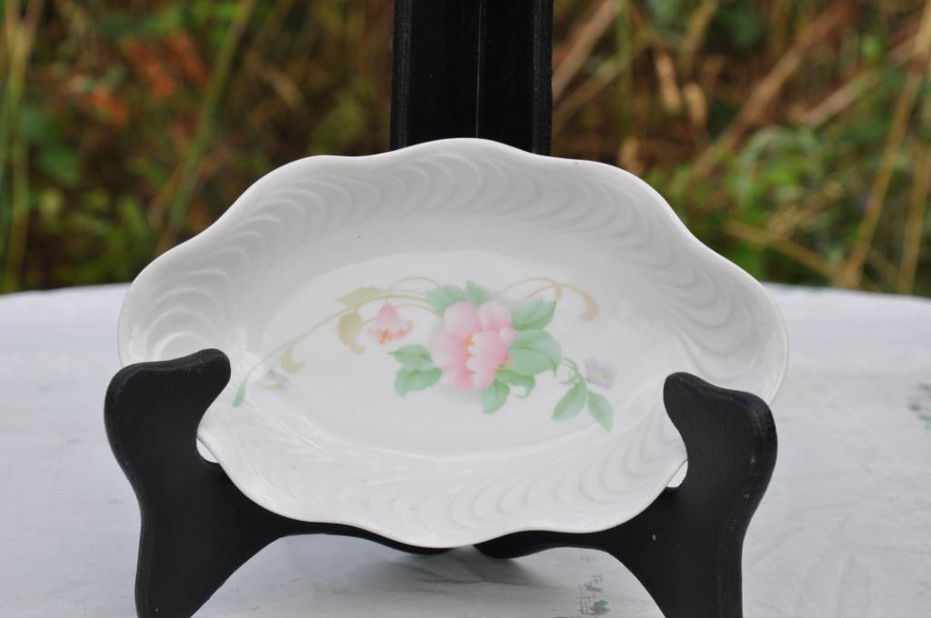 vide poche oval fleur rose bavaria, Antiquités & Art, Antiquités | Porcelaine, Enlèvement ou Envoi