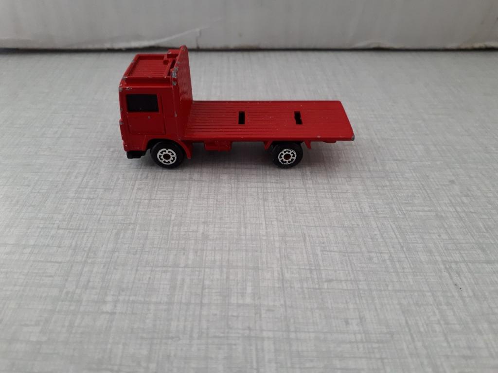 Camion porte-conteneurs Volvo Matchbox, Enlèvement ou Envoi, Utilisé, Bus ou Camion, Matchbox