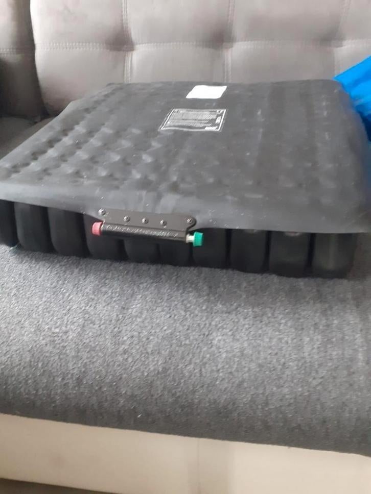 ROHO kussen tegen doorzitwondjesis voorkomen en behandelen., Diversen, Ophalen